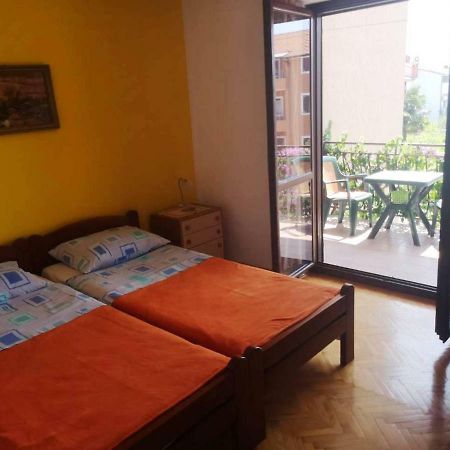 Apartment Anda โรวีน ภายนอก รูปภาพ