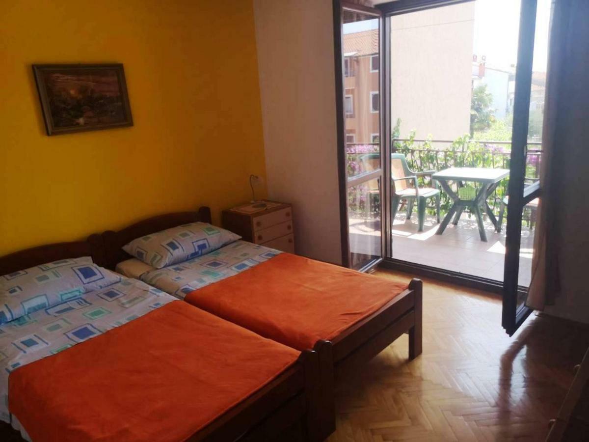 Apartment Anda โรวีน ภายนอก รูปภาพ