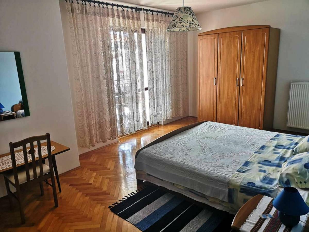 Apartment Anda โรวีน ภายนอก รูปภาพ