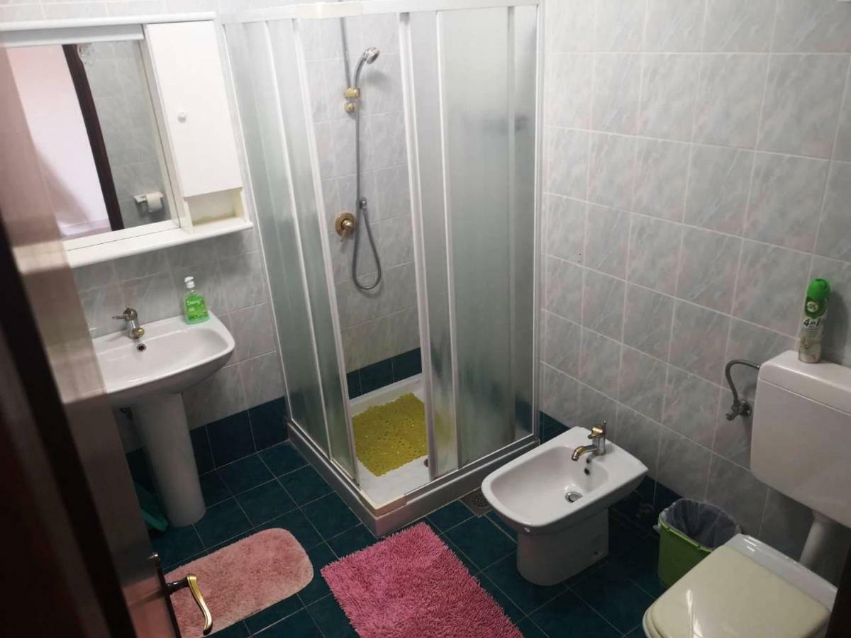 Apartment Anda โรวีน ภายนอก รูปภาพ